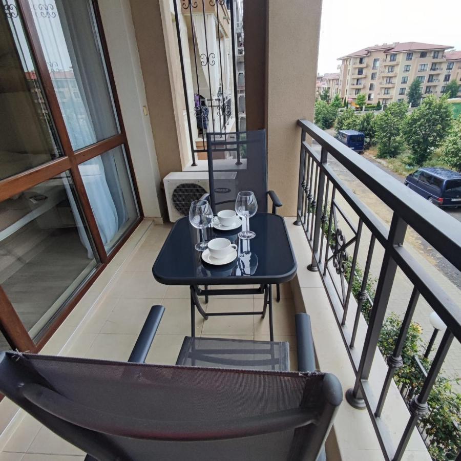 Sorrento Sole Mare - Apartments By The Beach Sveti Vlas Eksteriør billede