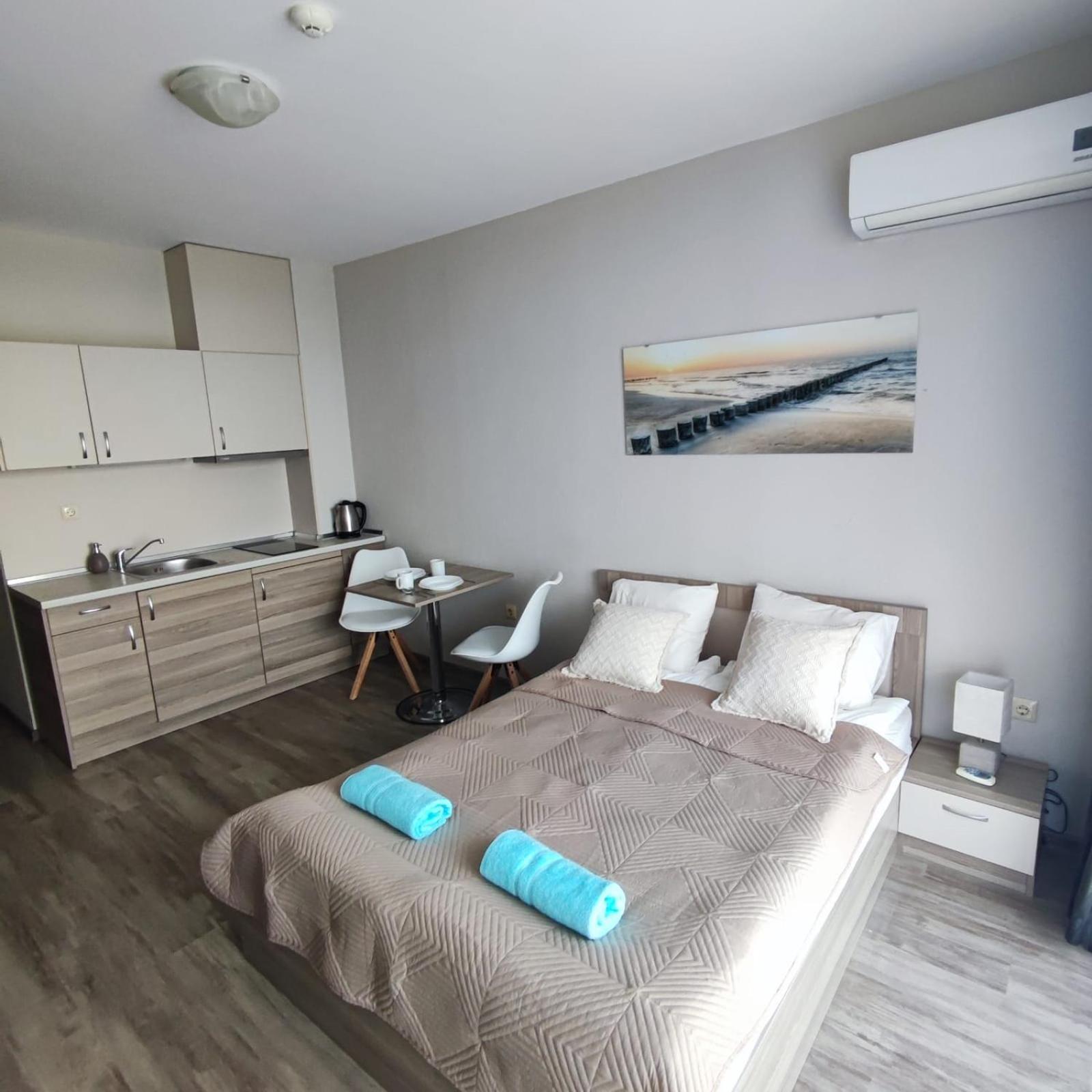 Sorrento Sole Mare - Apartments By The Beach Sveti Vlas Eksteriør billede